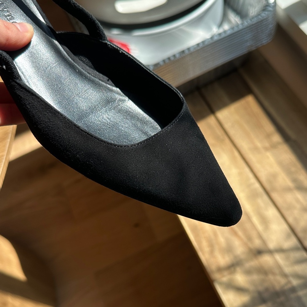 Black Suede Jenni Kayne Pointed Slingback kitten Heels - Picture 5 of 5